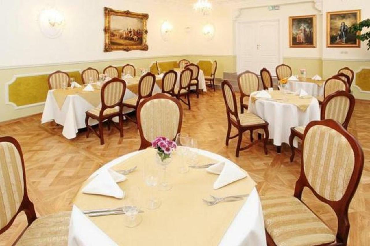 Hotel Dwor Sójki Extérieur photo