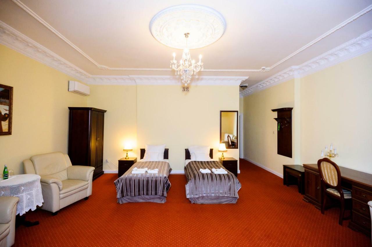 Hotel Dwor Sójki Extérieur photo