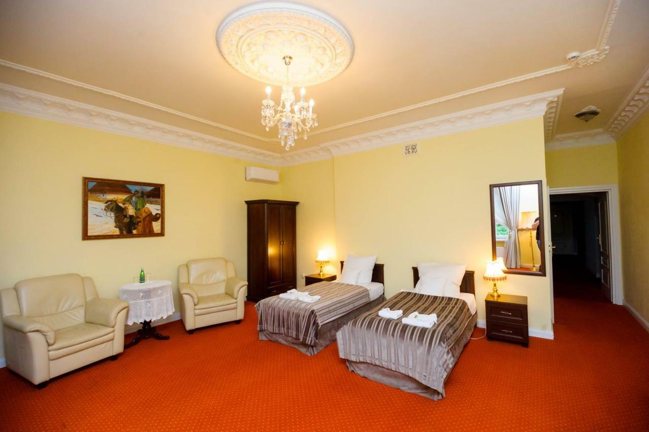 Hotel Dwor Sójki Extérieur photo