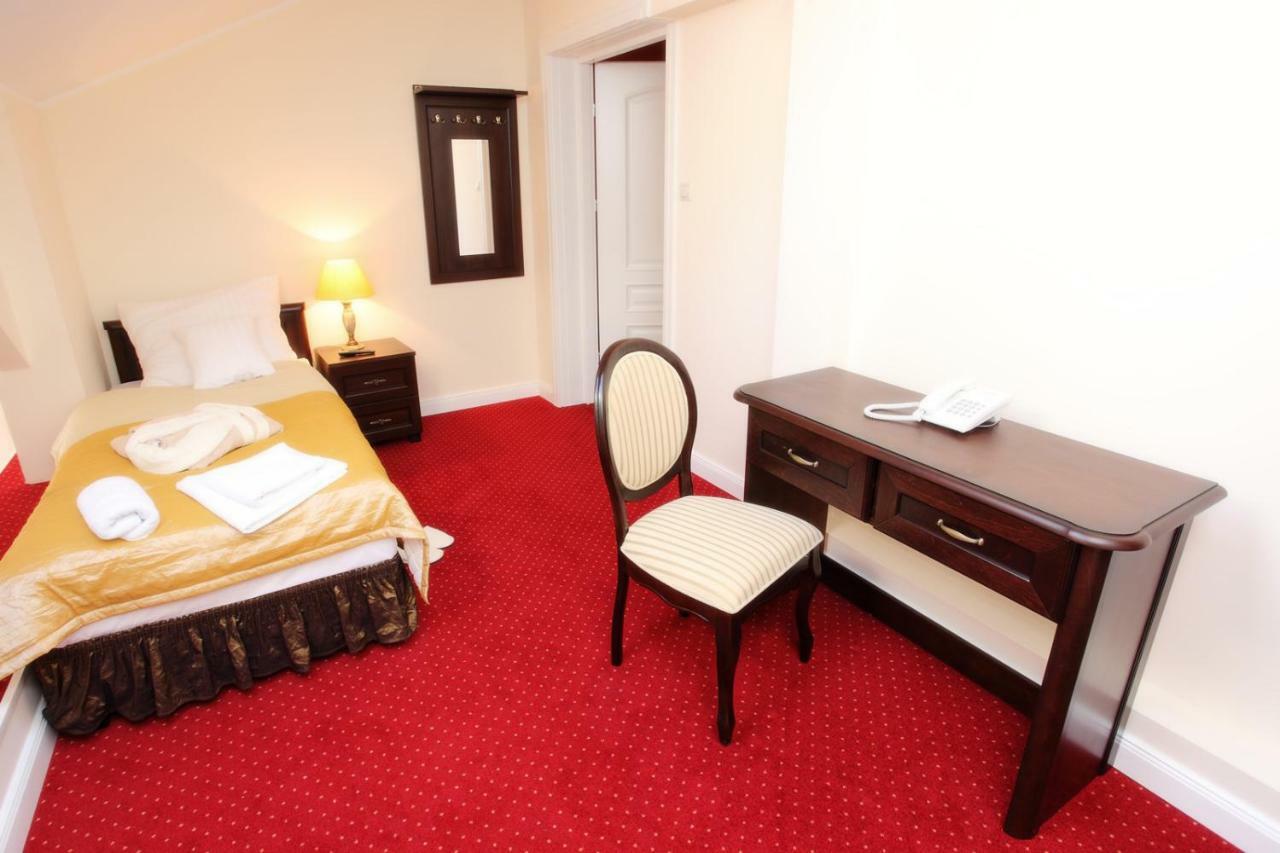 Hotel Dwor Sójki Extérieur photo