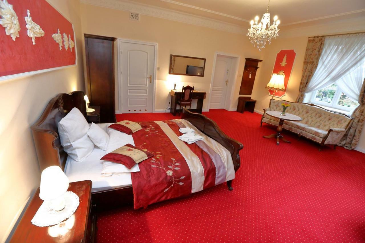 Hotel Dwor Sójki Extérieur photo